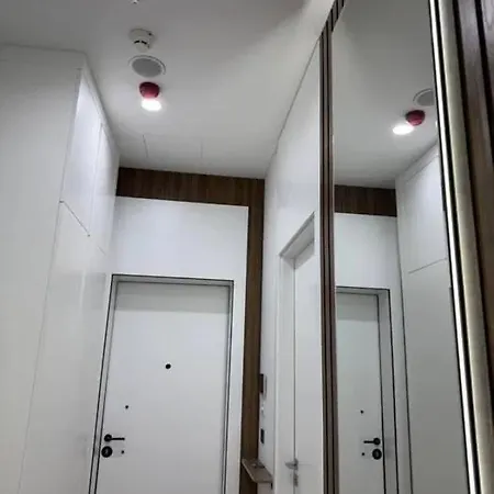 Pluhova Street شقة براتسيلافا
